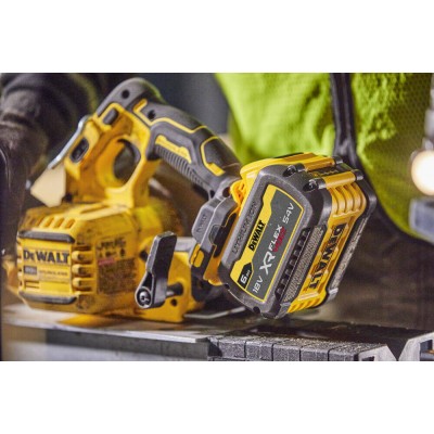 Пила дисковая аккумуляторная бесщёточная DeWALT DCS573NT