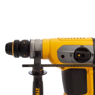 Перфоратор 1000 вт сетевой DeWALT D25417KT