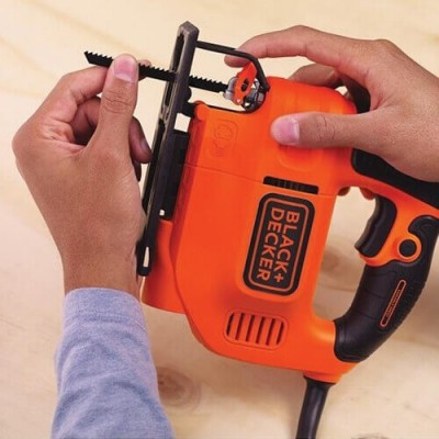 Лобзик Black Decker сетевой KS701E