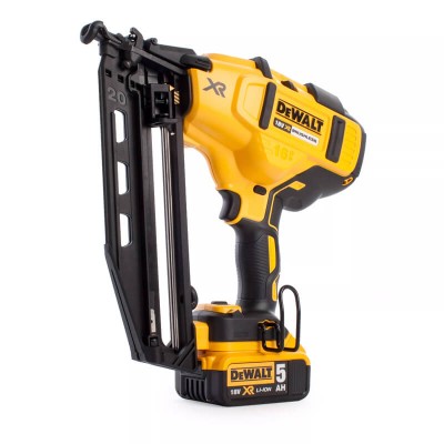 Пистолет гвоздезабивной аккумуляторный бесщёточный DeWALT DCN660P2