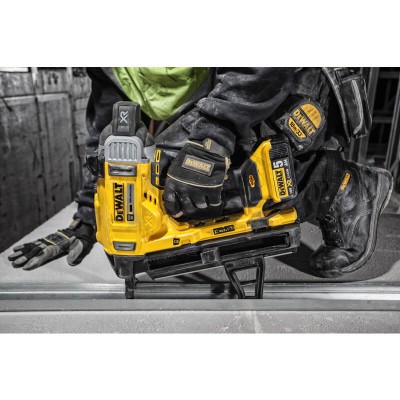Степлер гвоздезабивной аккумуляторный бесщёточный Dewalt DCN890P2