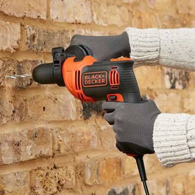 Дриль ударний мережевий Black+Decker BEH550K