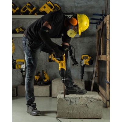 Перфоратор акумуляторний DeWALT DCH133M1