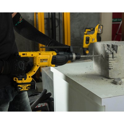 Перфоратор акумуляторний DeWALT DCH133M1