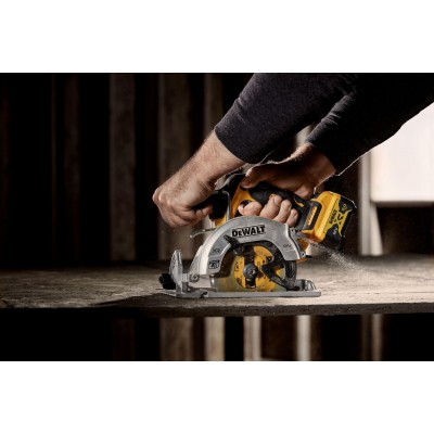 Пила дисковая аккумуляторная бесщёточная DeWALT DCS512P2