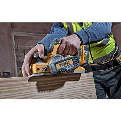 Рубанок акумуляторний безщітковий DeWALT DCP580N