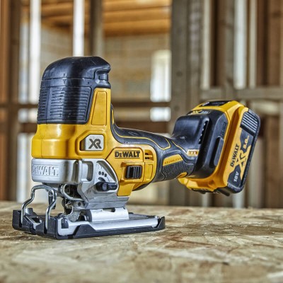 Пила лобзиковая аккумуляторная бесщёточная DeWALT DCS335N