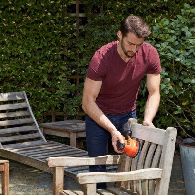 Электрошлифмашинка эксцентриковая Black+Decker BEW210