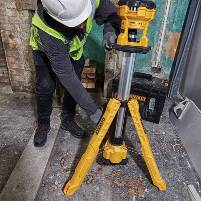 Світлодіодний ліхтар на акумуляторі Dewalt DCL079