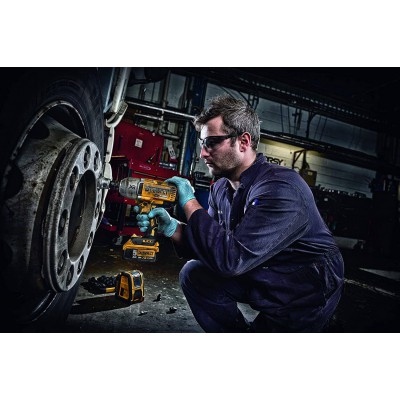 Гайковерт ударный аккумуляторный бесщёточный DeWALT DCF899NT