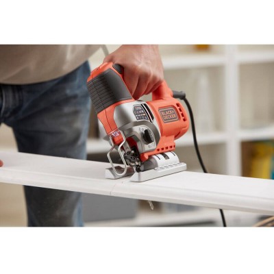 Пила лобзиковая сетевая BLACK+DECKER BES610