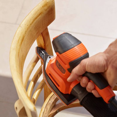Вібраційна машина шліфувальна мережева Black+Decker BEW200