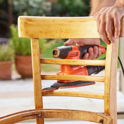 Вібраційна машина шліфувальна мережева Black+Decker BEW200