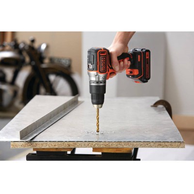 Аккумуляторная дрель шуруповерт Black Decker ударная бесщеточная BL188N