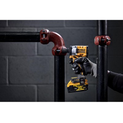 Гайковерт Деволт аккумуляторный ударный бесщёточный Dewalt DCF922P2T