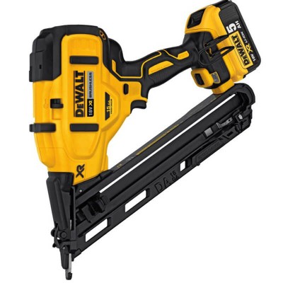 Пистолет гвоздезабивной аккумуляторный бесщёточный DeWALT DCN650P2