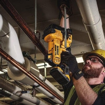 Резчик шпилек аккумуляторный DeWALT DCS350N