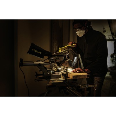 Пила торцювальна мережева STANLEY SM18