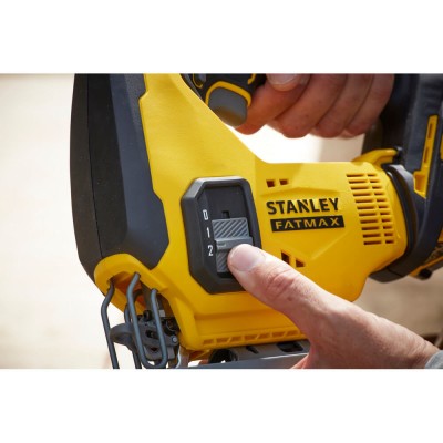 Пила лобзикова акумуляторна STANLEY FATMAX SFMCS600B