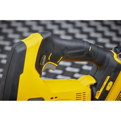 Пила лобзиковая аккумуляторная STANLEY FATMAX SFMCS600B