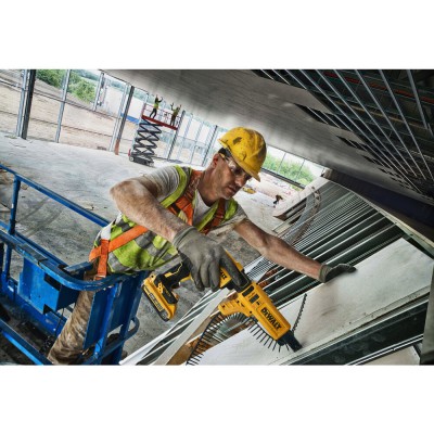 Шуруповерт безщітковий акумуляторний Dewalt DCF620N