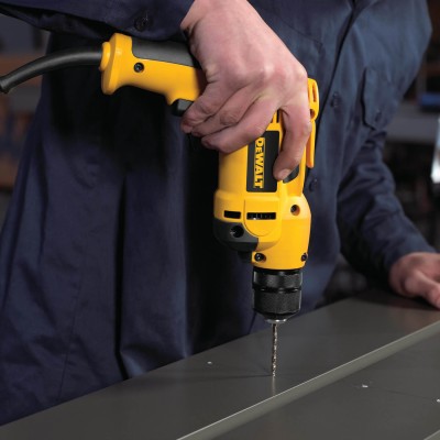 Дрель сетевая DeWALT DWD112S