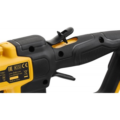 Кусторез аккумуляторный бесщёточный со штангой DeWALT DCMPH566N