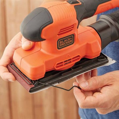 Шліфувальна машина вібраційна мережева Black+Decker BEW220