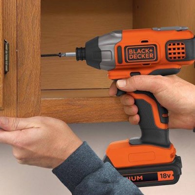 Шуруповерт Black&Decker 18v ударный аккумуляторный бесщёточный BDCIM18N