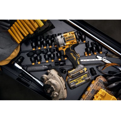 Гайковерт ударный аккумуляторный бесщёточный DeWALT DCF923P2G