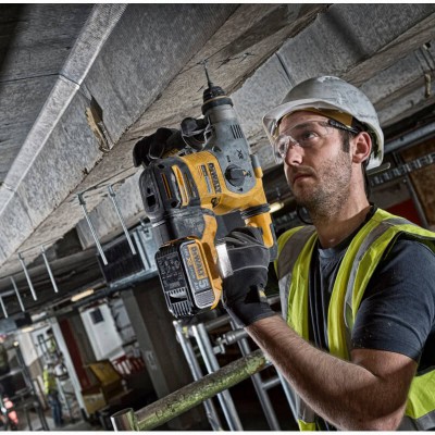 Перфоратор аккумуляторный бесщеточный DeWALT DCH283NT