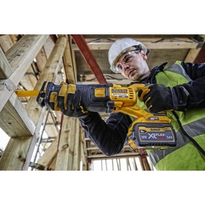 Пила сабельная аккумуляторная DeWALT DCS389N