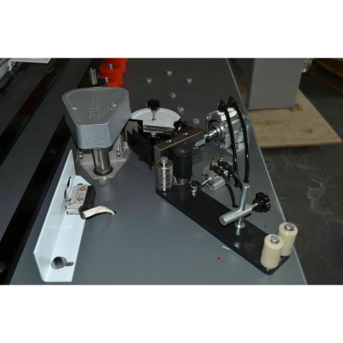 Кромкооблицювальний верстат FDB Maschinen 826974 - 1230 вт, 220 в