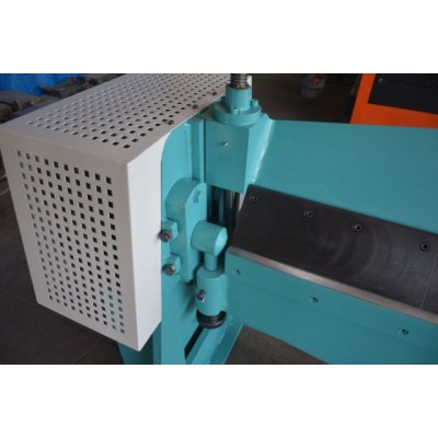 Моторизированный листогибочный станок с поворотной балкой CK EMSA CPM 2520x2,5