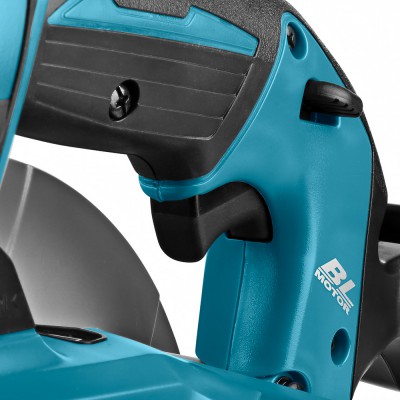 Аккумуляторная дисковая пила Makita DHS 680 ZJ (без АКБ)