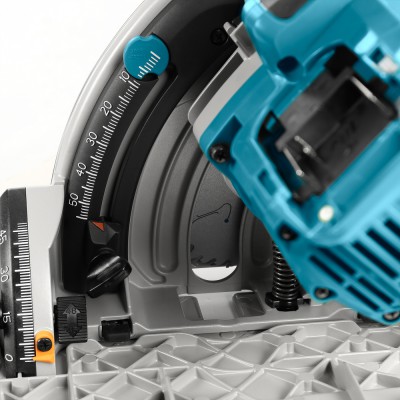 Аккумуляторная погружная дисковая пила с AWS Makita DSP601ZJU