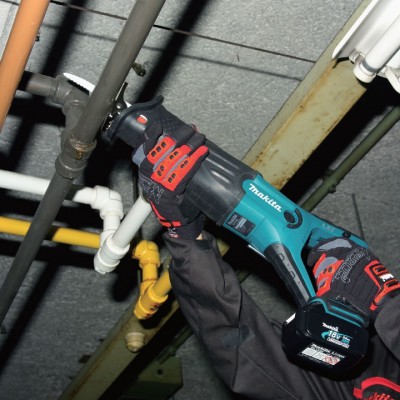 Аккумуляторная сабельная пила Makita BJR 181 RFE