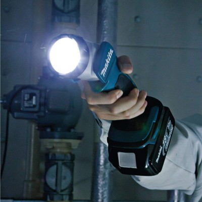 Акумуляторний ліхтар Makita DEADML 802