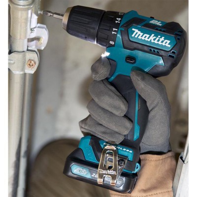 Аккумуляторная бесщёточная дрель-шуруповерт Makita DF 332 DSAE