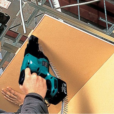Акумуляторний шуруповерт для гіпсокартону Makita BFR 440 RFE