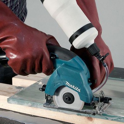Аккумуляторная алмазная дисковая пила Makita CC 300 DZ (без АБК)