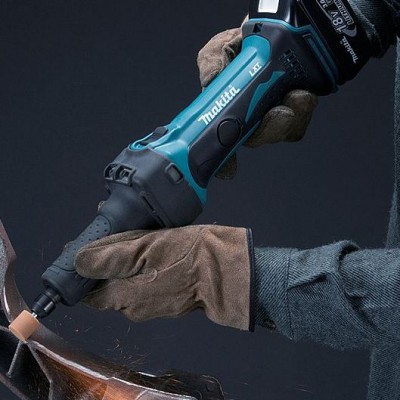 Аккумуляторная прямая шлифмашина Makita BGD 800 Z