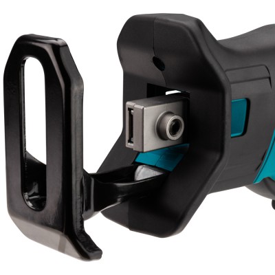 Аккумуляторная сабельная пила Makita JR 105 DZ