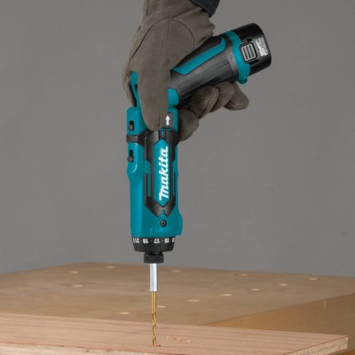 Акумуляторний шуруповерт Makita DF 012 DSE