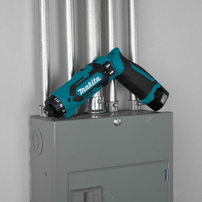 Акумуляторний шуруповерт Makita DF 012 DSE