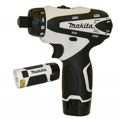 Акумуляторний дриль-шуруповерт Makita DF 030 DWX 01