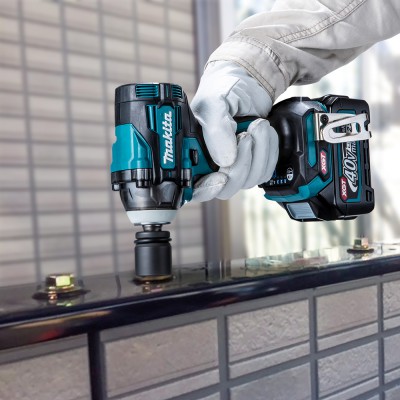 Аккумуляторный ударный гайковерт Makita XGT 40 V MAX TW004GZ (без АКБ)