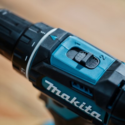 Аккумуляторная дрель-шуруповерт Makita DDF482RF