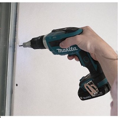 Акумуляторний шуруповерт для гіпсокартону Makita DFS 452 Z
