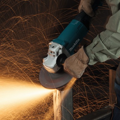 Угловая шлифмашина Makita GA9061R